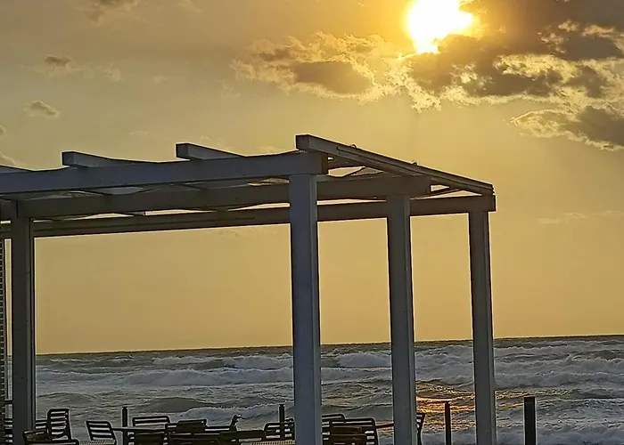 Casa Blu Free Private Parking On The